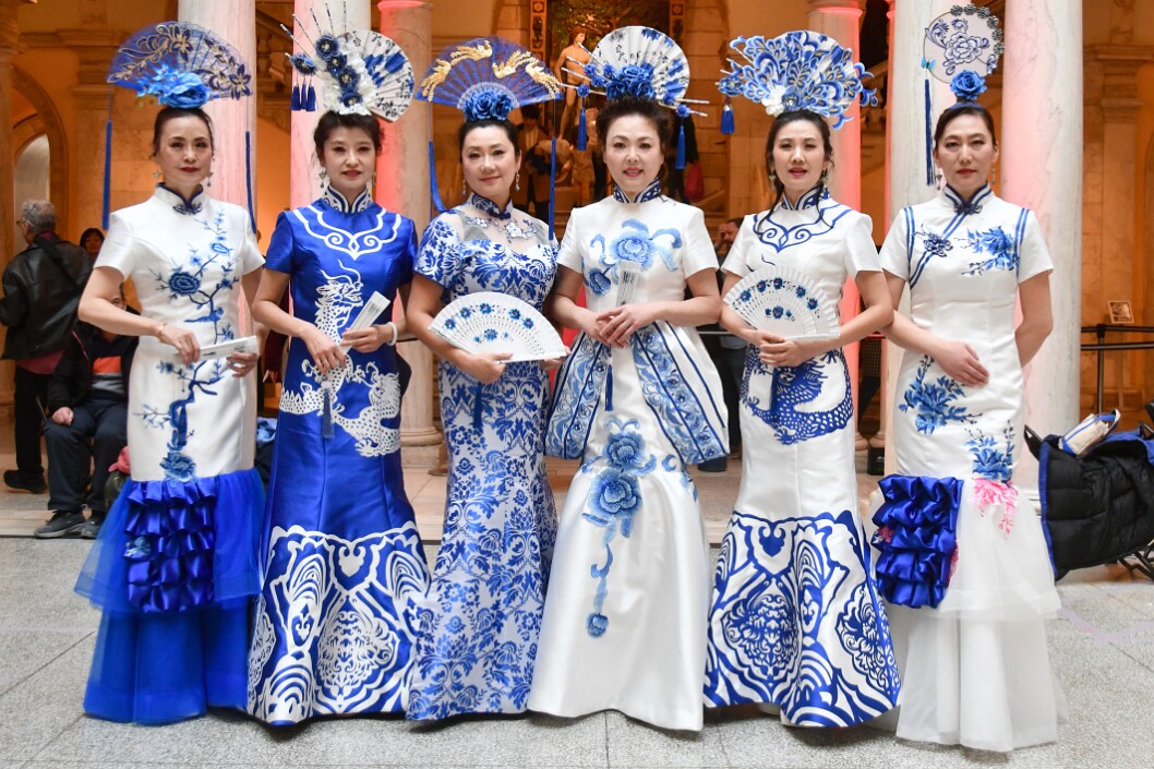 Stunning Performers in Royal Blue and White From the Baltimore Chinese School