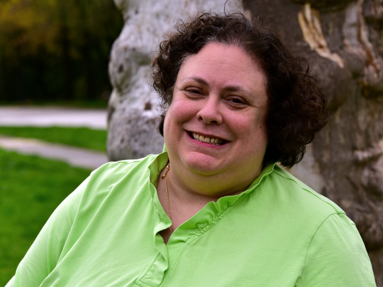 Cool Person on a Bench at Sherwood Gardens April 2026