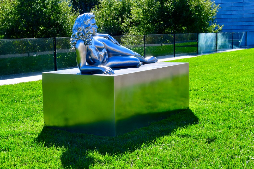 Reclining Woman by Charles Ray