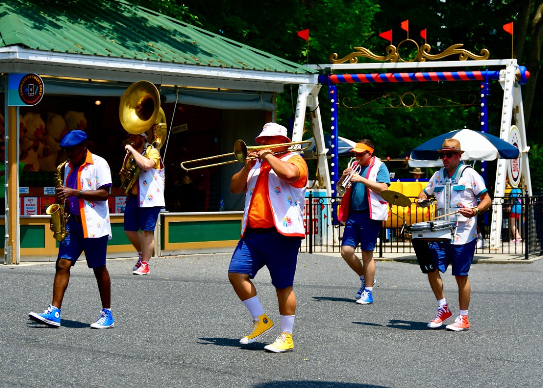 Brass Band on the Move