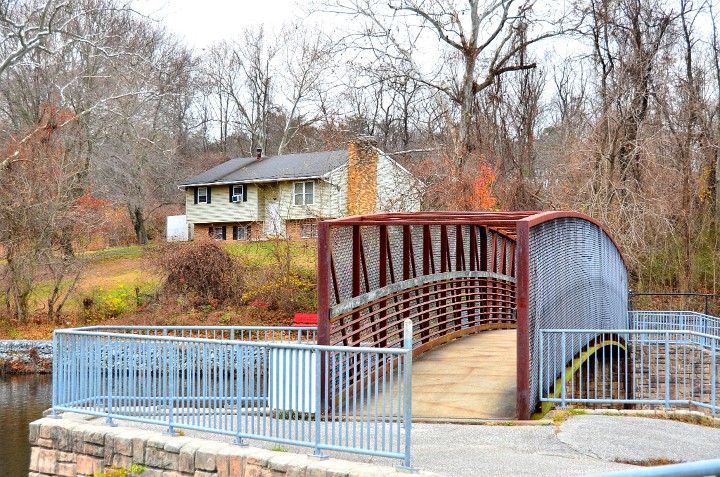 House and Bridge House and Bridge